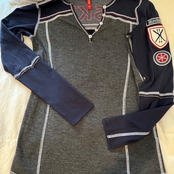 AlpNRock*Henley*Ski Patch*Embroidered*NavyGray*Women's Small - Picture 1 of 14